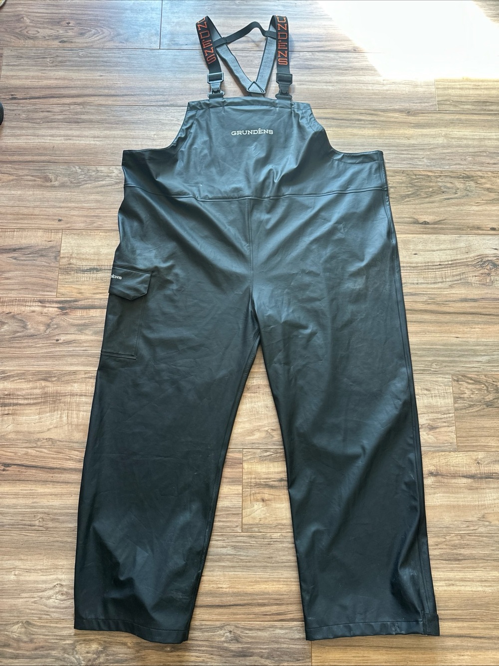 Grundens Neptune Bib Men's Commercial Fishing Pants Size 5XL Black Orange